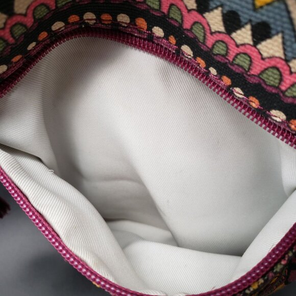 Sakroots Artist Circle Flap Crossbody Elephant Charm Tassel Bag Embroidered - Picture 7 of 13